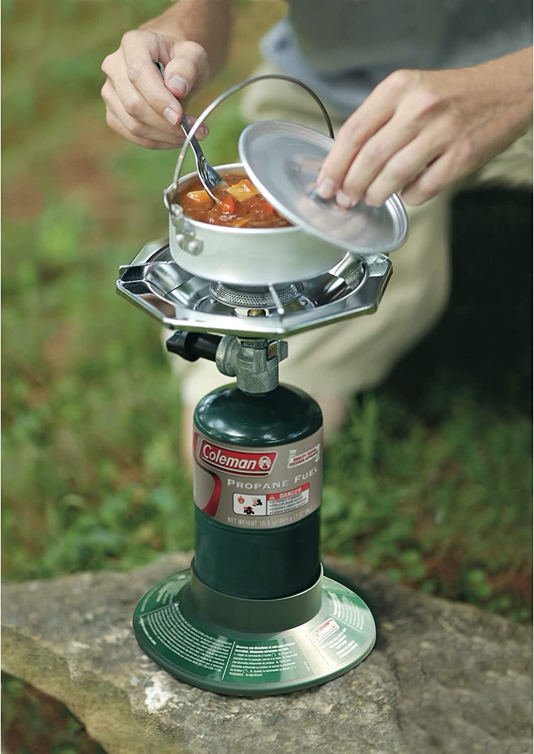 Coleman 10 - 000 BTU Propane Outdoor Stove with Compact Design