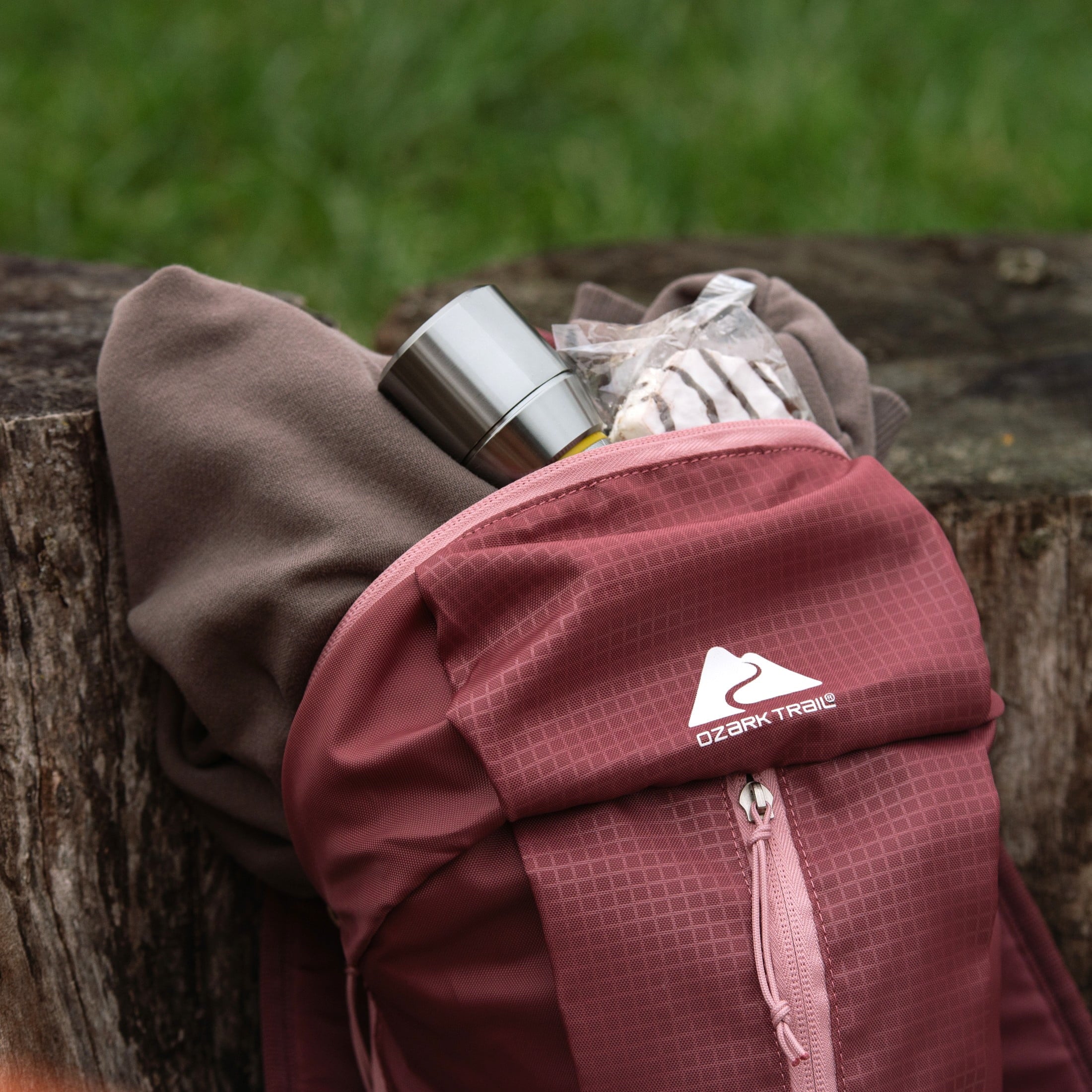 Ozark Trail 10L Adult/Teen Embossed Polyester Daypack Backpack - Rose