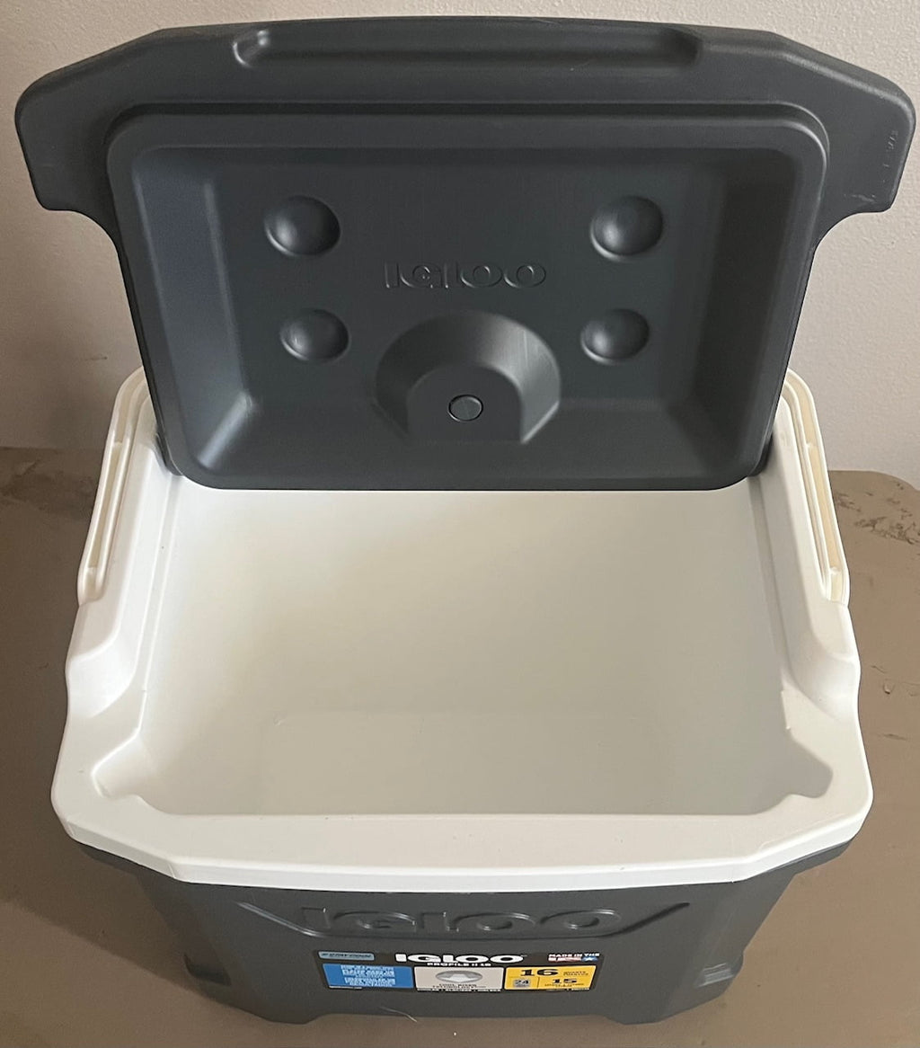 Igloo 16qt Ice Chest Water Cooler with Bail Handle - Jet Carbon