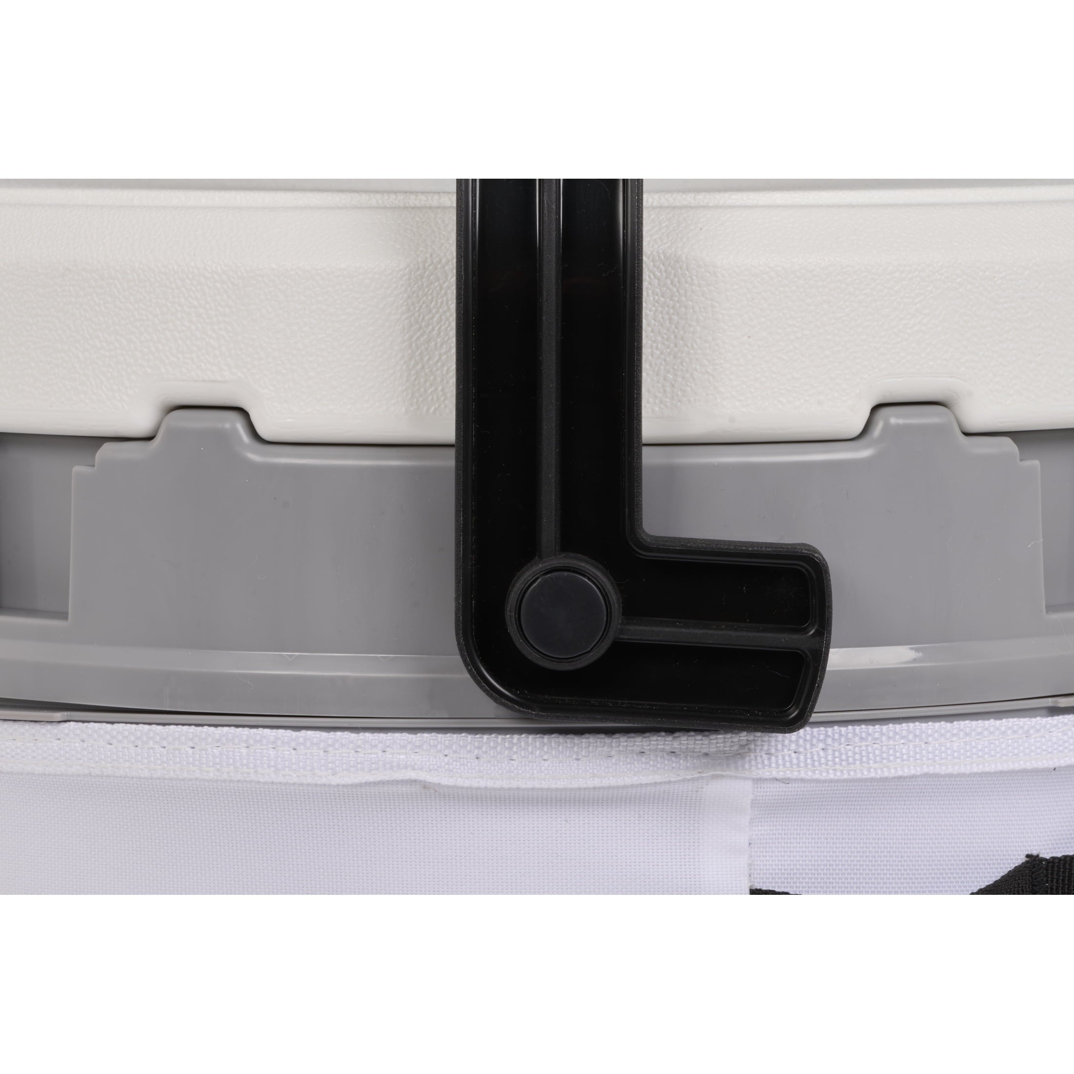 Igloo 20 QT Marine Cooler Bucket and Seat - White
