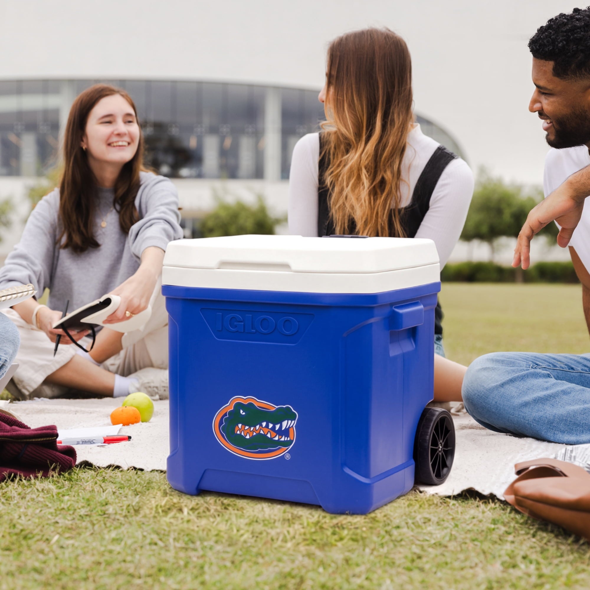 Igloo 60 QT Profile II NCAA Rolling Cooler - Florida Gators, Blue